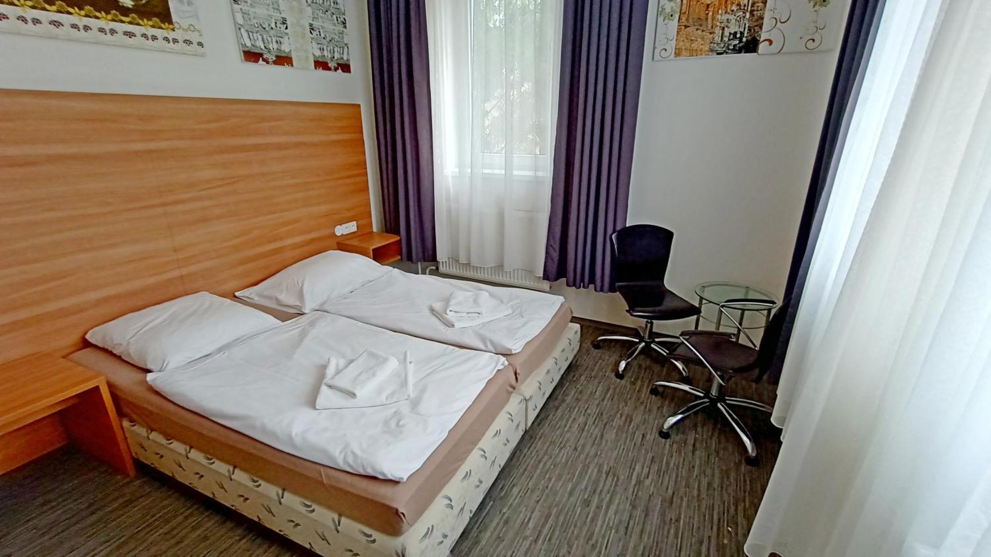 Apartments Gato Karlovy Vary Stara Role エクステリア 写真